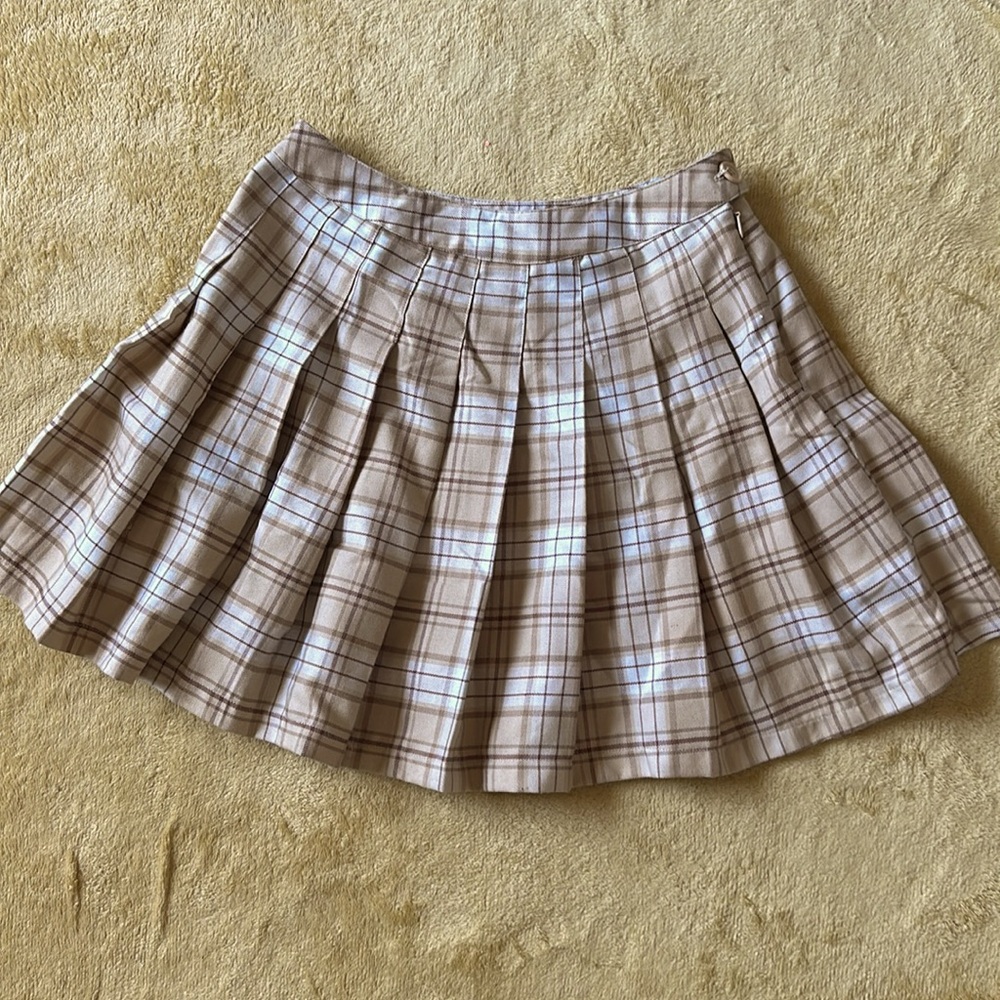 Brown pleated skirt sized small